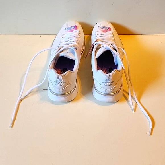[SOLD]Skechers Elite White and Gray Sparkley Sneakers with Memory Foam - Picture 5 of 11